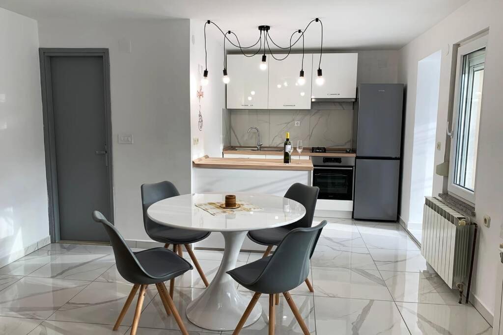 New Apartment Ema I Krk Town Exterior photo